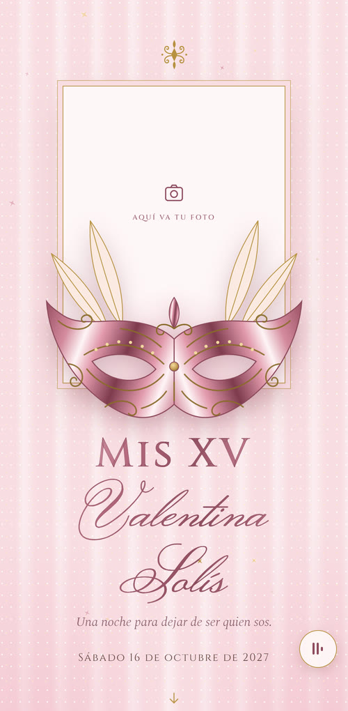 Ejemplo de invitación de XV años para un baile de máscaras: antifaz veneciano dorado con plumas sobre satén rosa, y un marco para la foto.